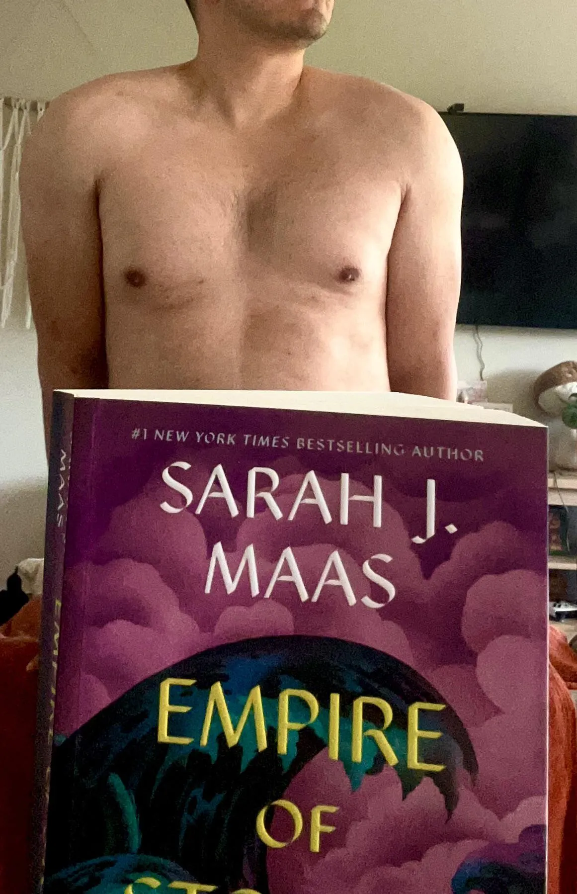 6 books in and I finally get a spicy scene