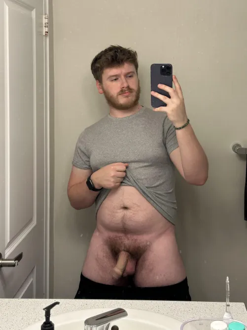 Think I’m in my scruffy era 🧔‍♂️ [27]