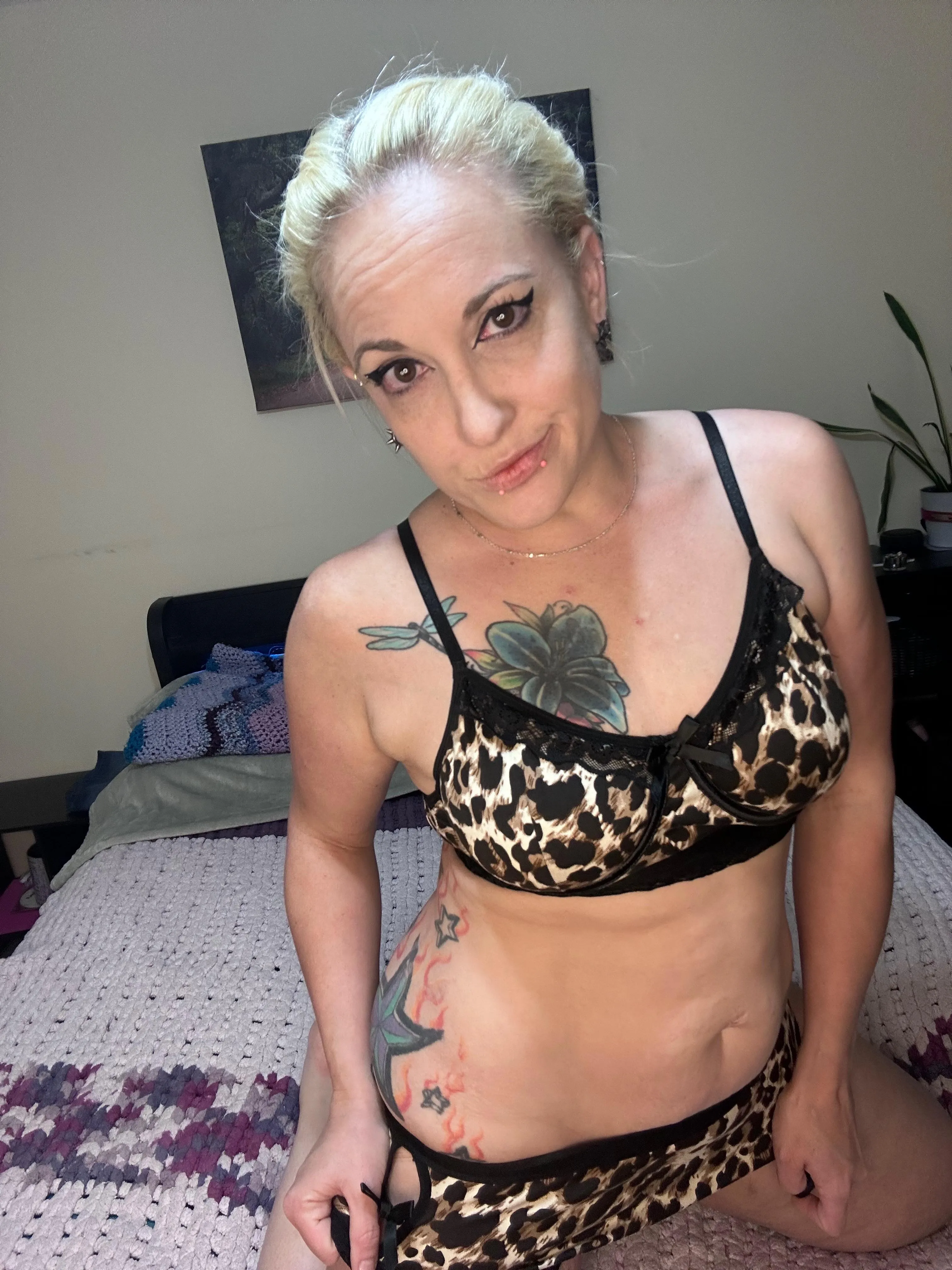 This milf just wants you to make her kitty purr