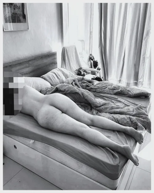 50+ lady. I fell asleep drunk after a party.