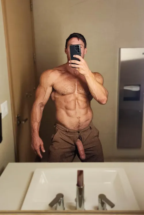 Dilf enough for ya? (40)