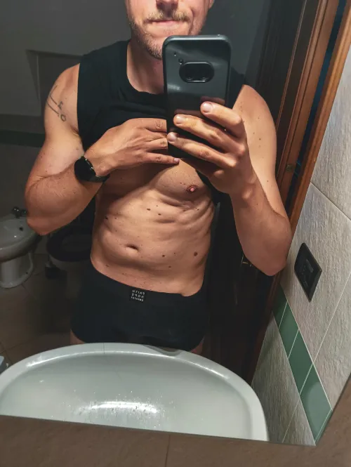 Draining my balls is the best workout I know [32]