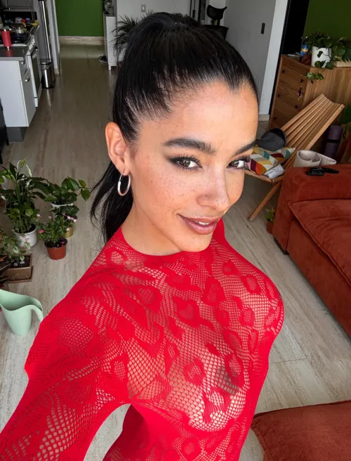 Is this ok for our first date babe