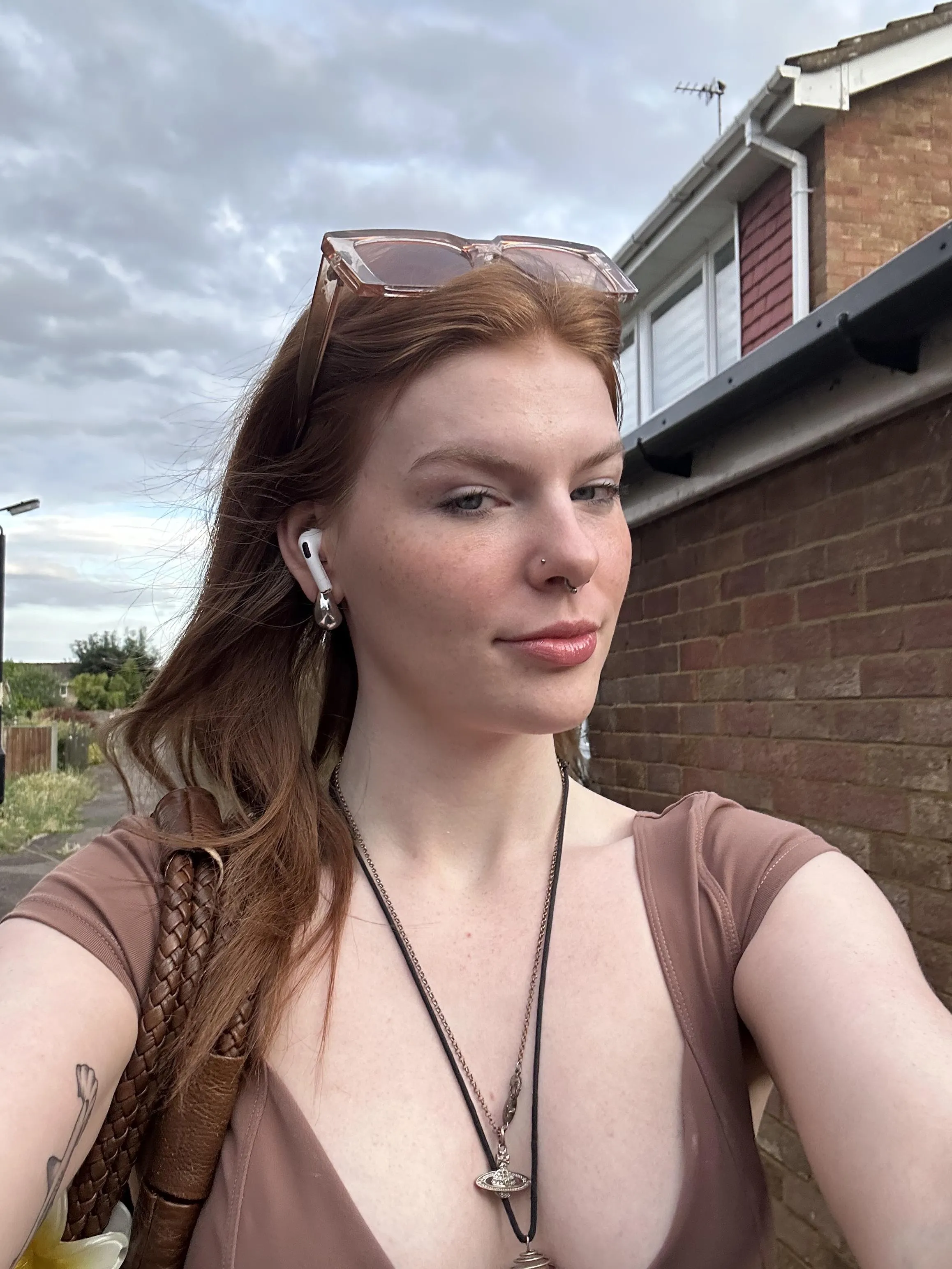 My freckles makes me pretty right?[IRTR]