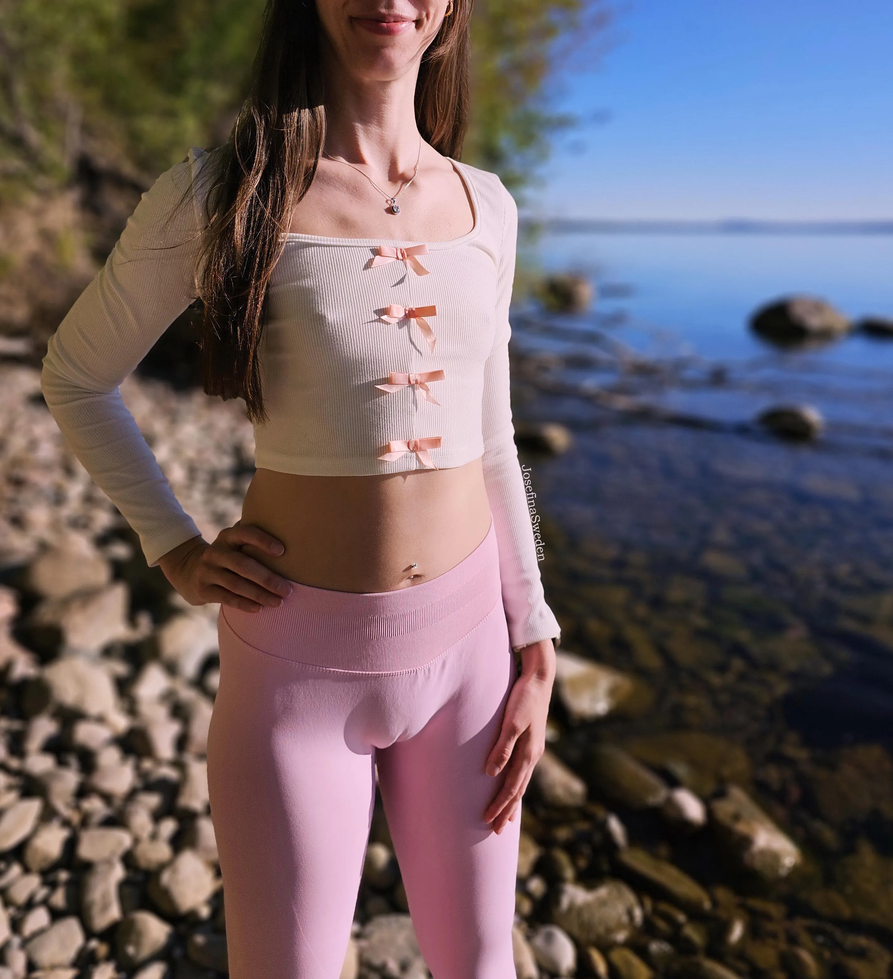 Please feed my cameltoe