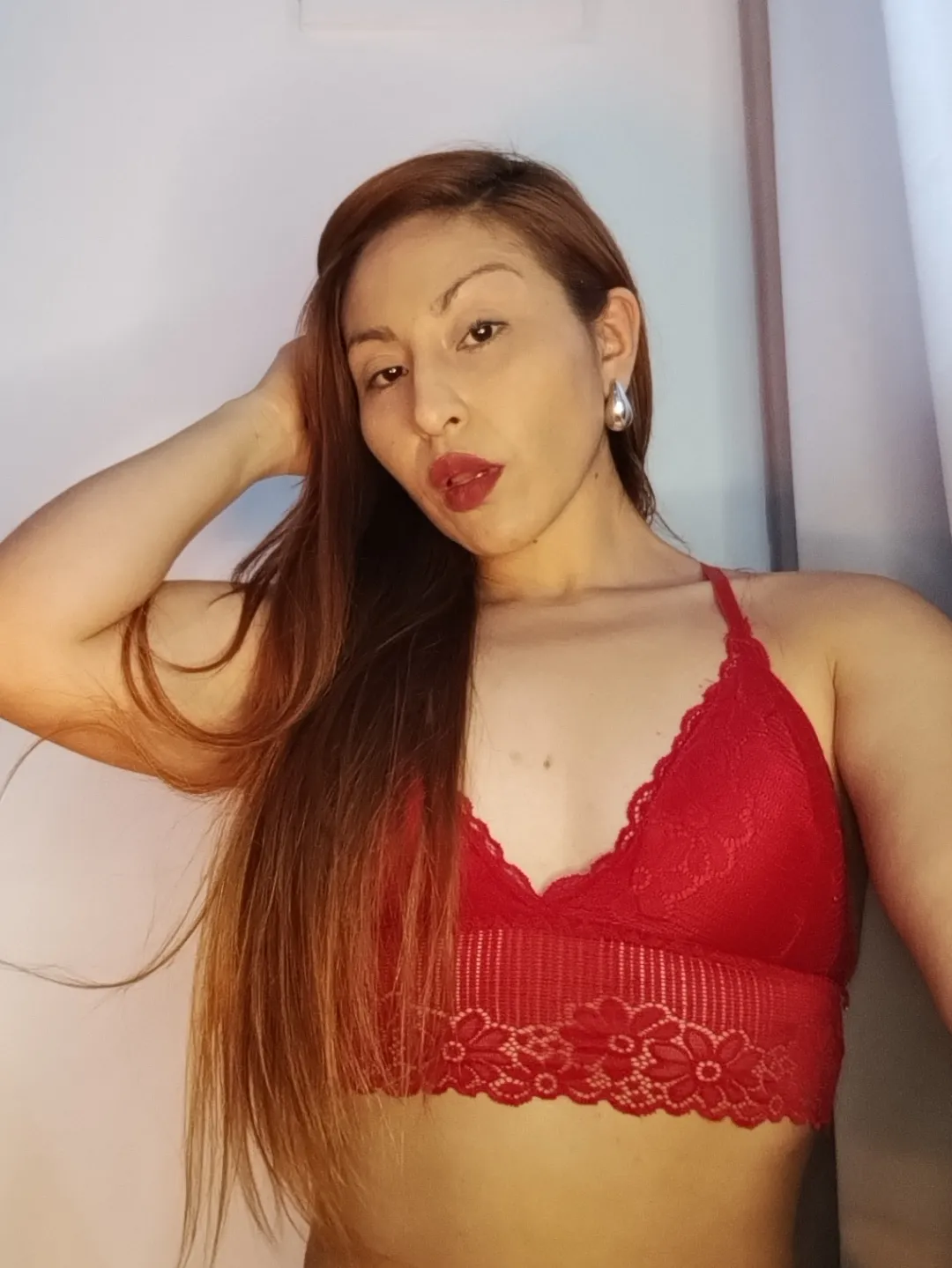 The smell of my hair is tempting