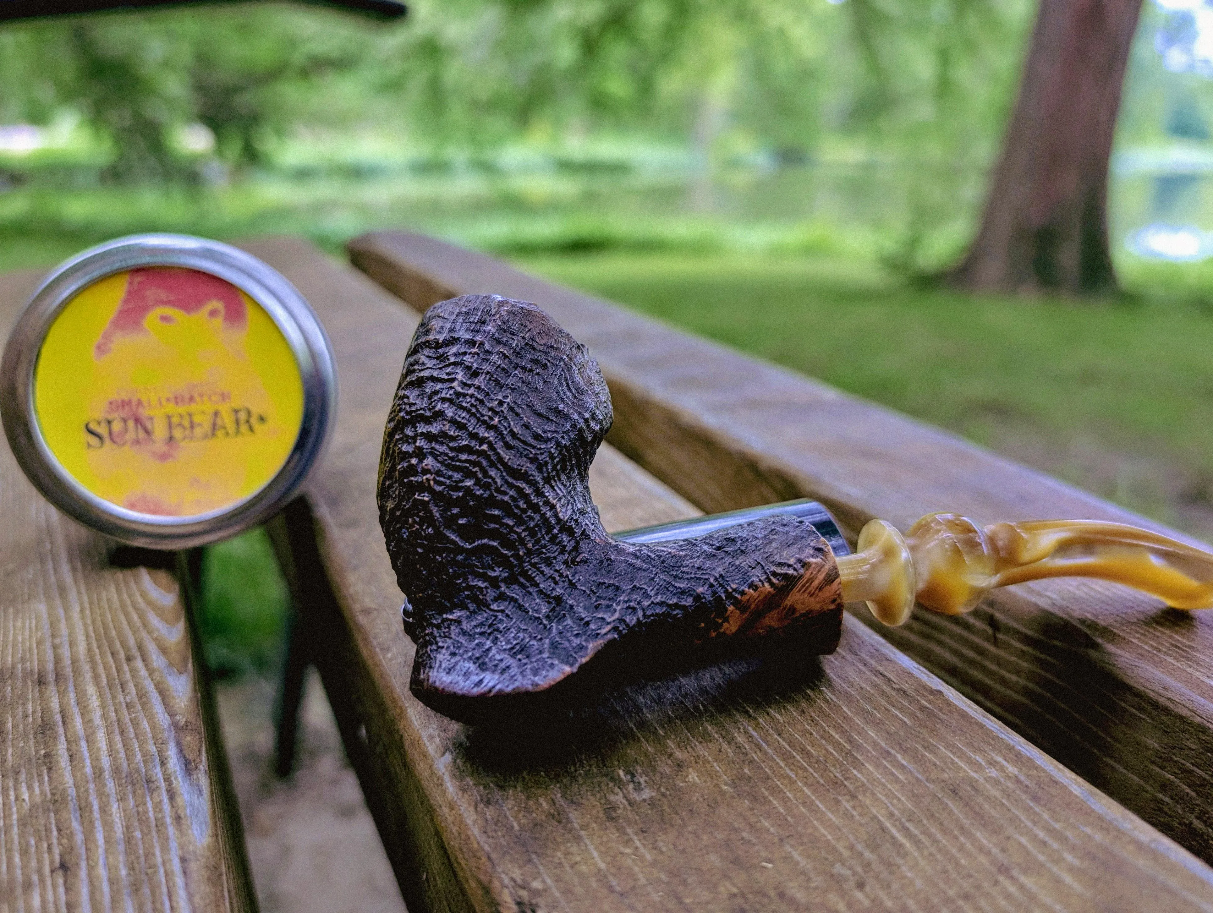 With my 1st 4/10-hour a day work week in the books, I'm delighted to have free time this morning for a very satisfying smoke of some '19 C&D Small Batch Sun Bear in a very handsome IIS Golden Danish Sandblasted Freehand (by Preben Holm). Happy bowl