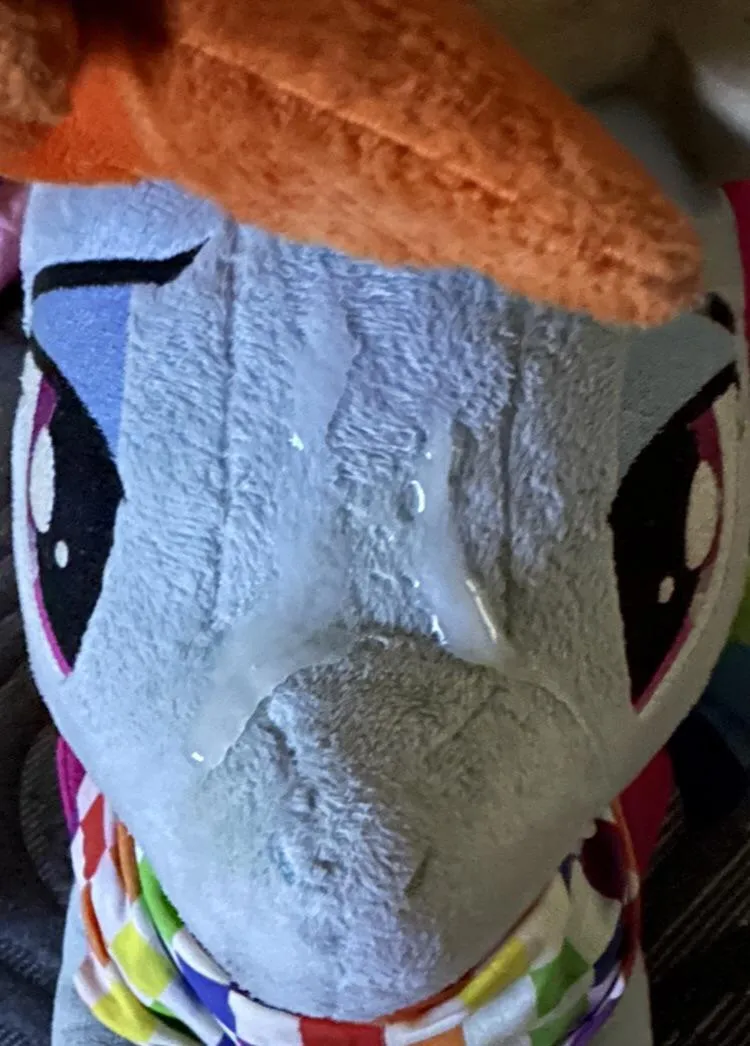 Yeah her face is pretty irresistible.