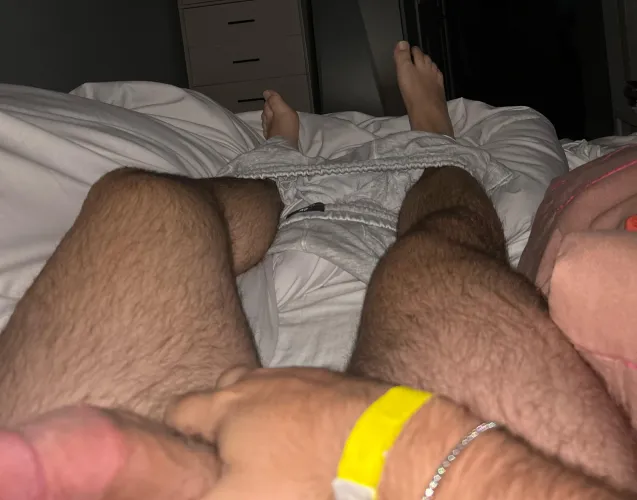24 masc U.S. - looking for str8, pervy bros around my age to stroke with, must show FACE and be VOCAL! Kinkier, the better 😜 BBC+++ Sc: m-dog95