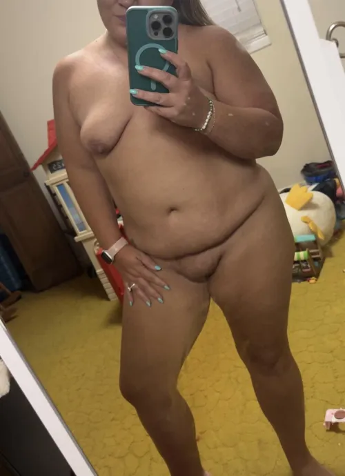 Be honest, do you think I’m sexy or is my mombod too chubby!
