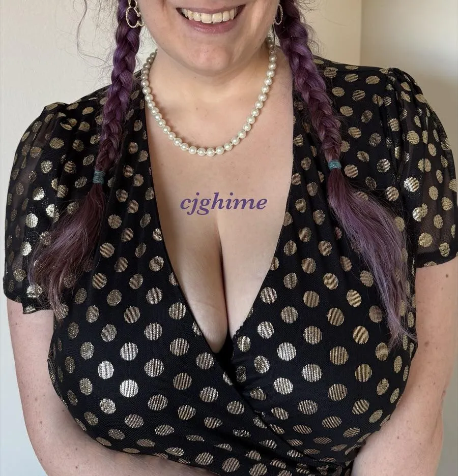 Do you like my cleavage in this dress?