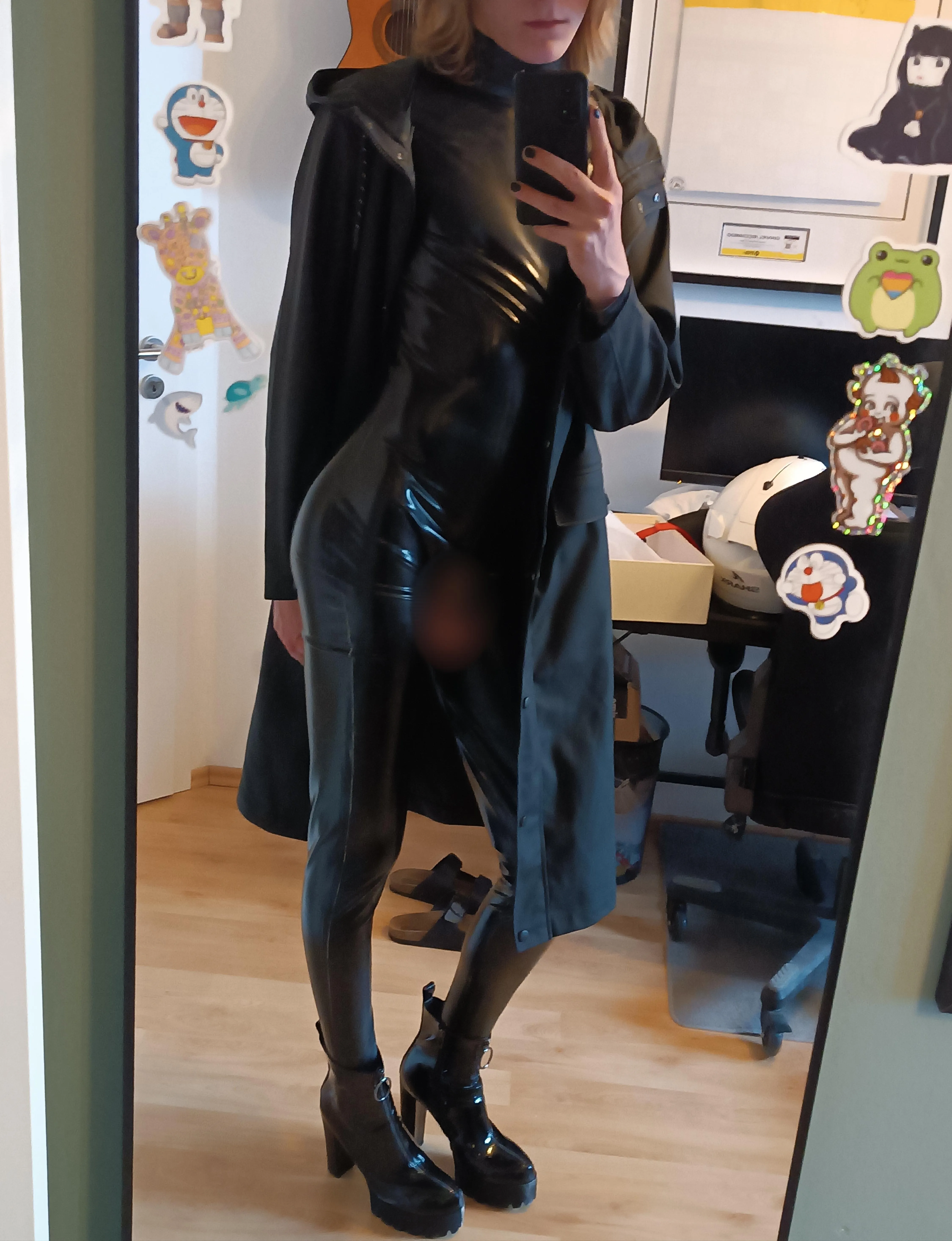 My outfit for a short walk outside :3
