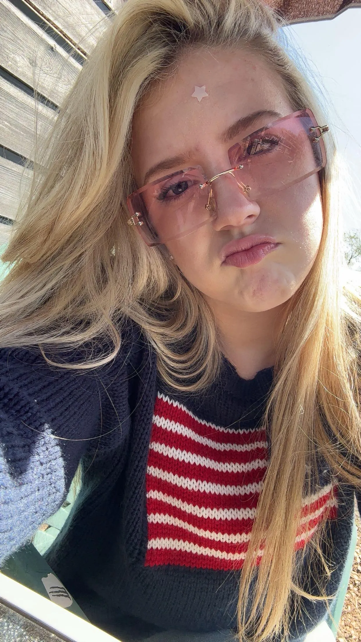 [online] 18f looking for sugar daddy