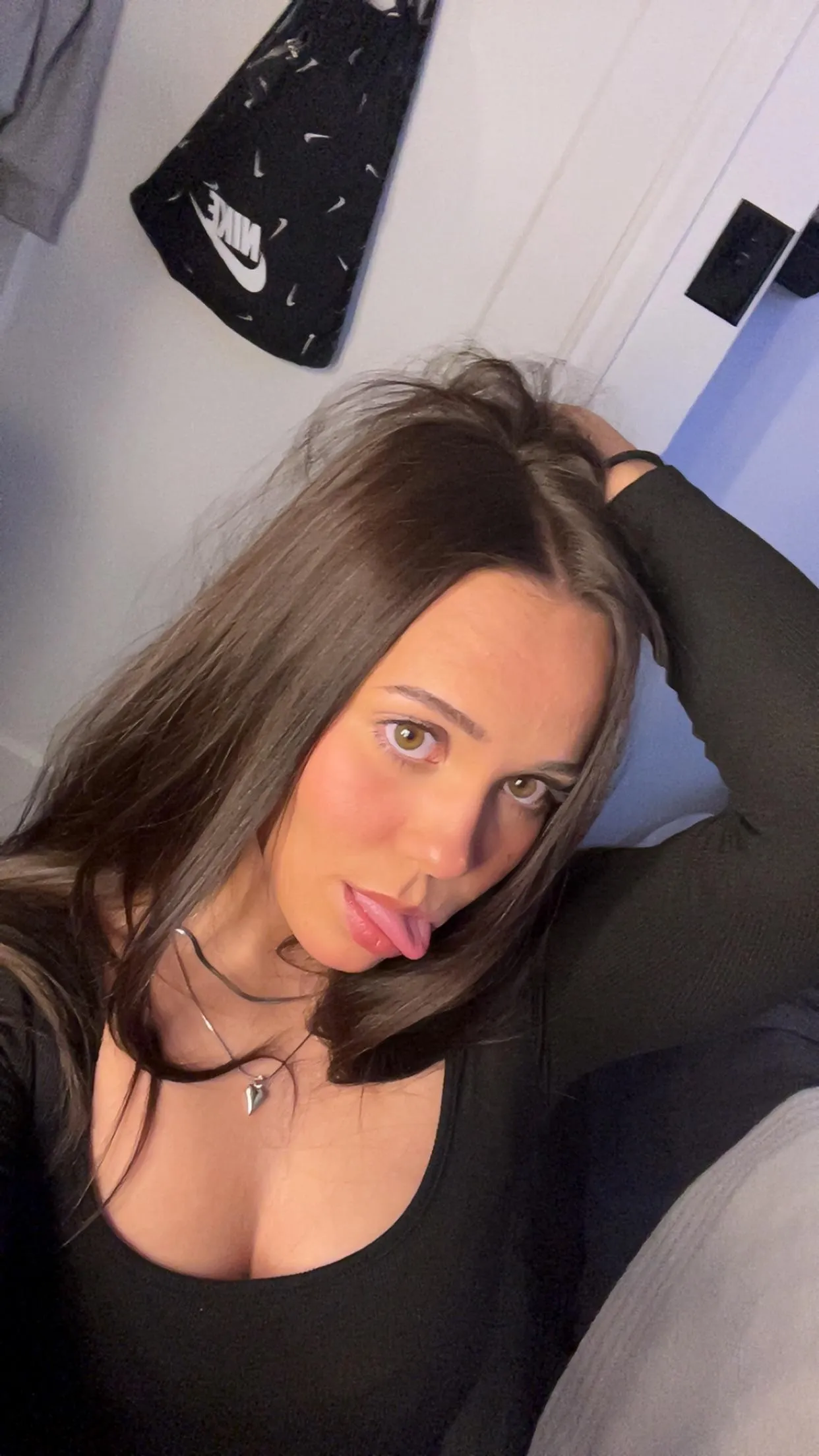 [online] looking for a daddy 😉