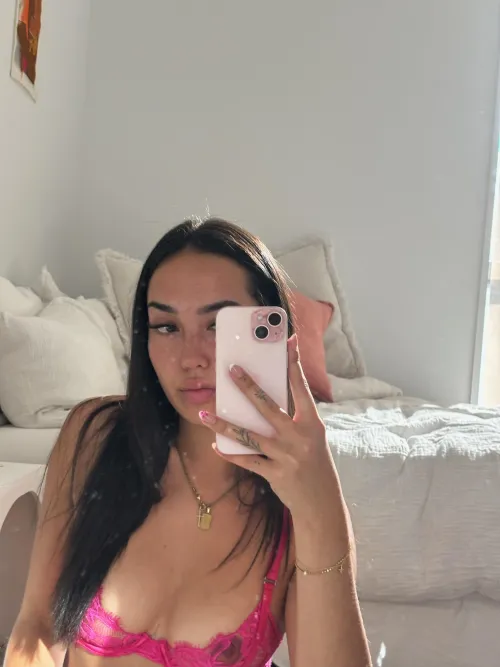 [F] wanna be pumped full by a hung guy when i visit starting this Tuesday