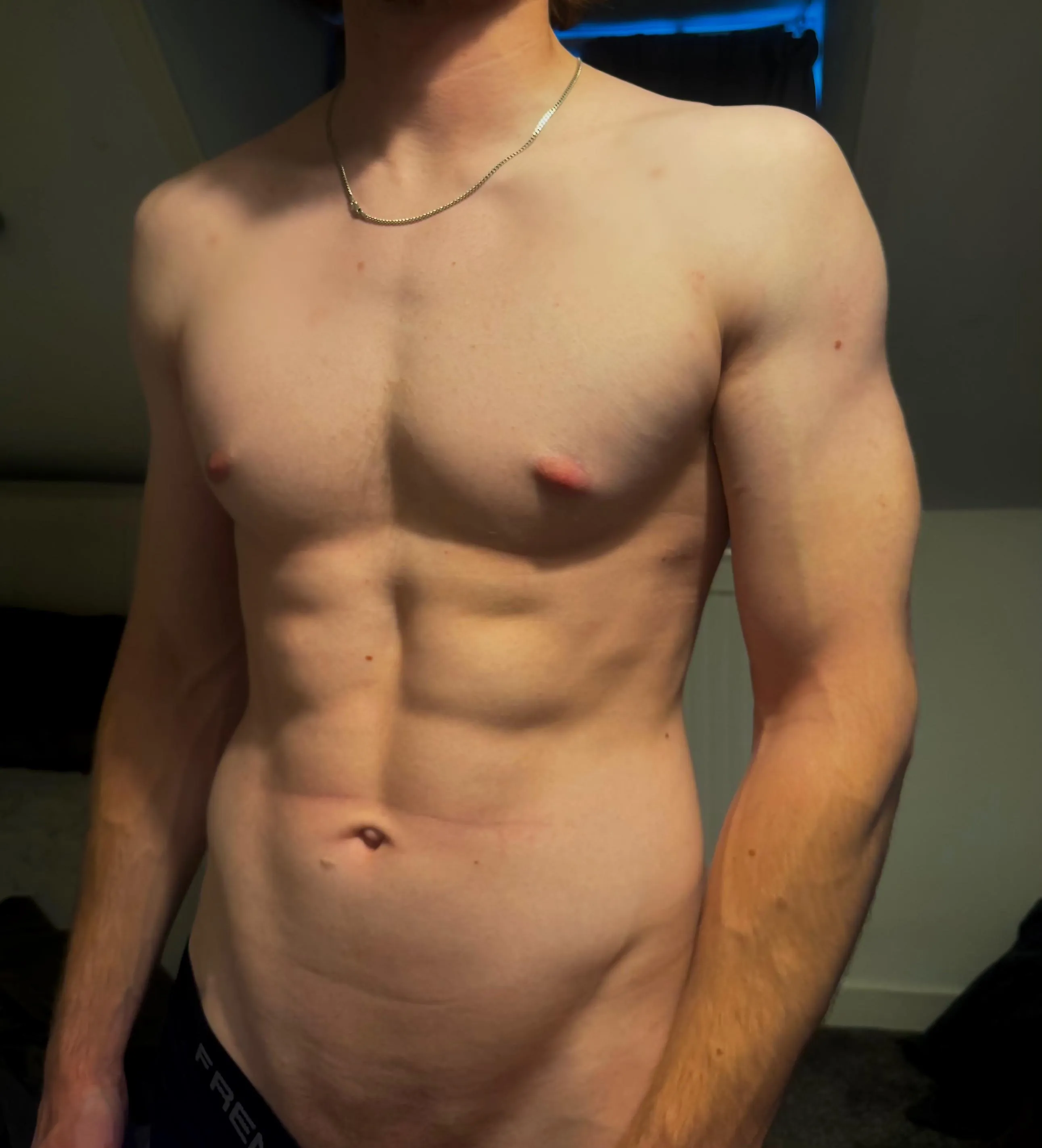 [21] Do you like 6’4 studs?