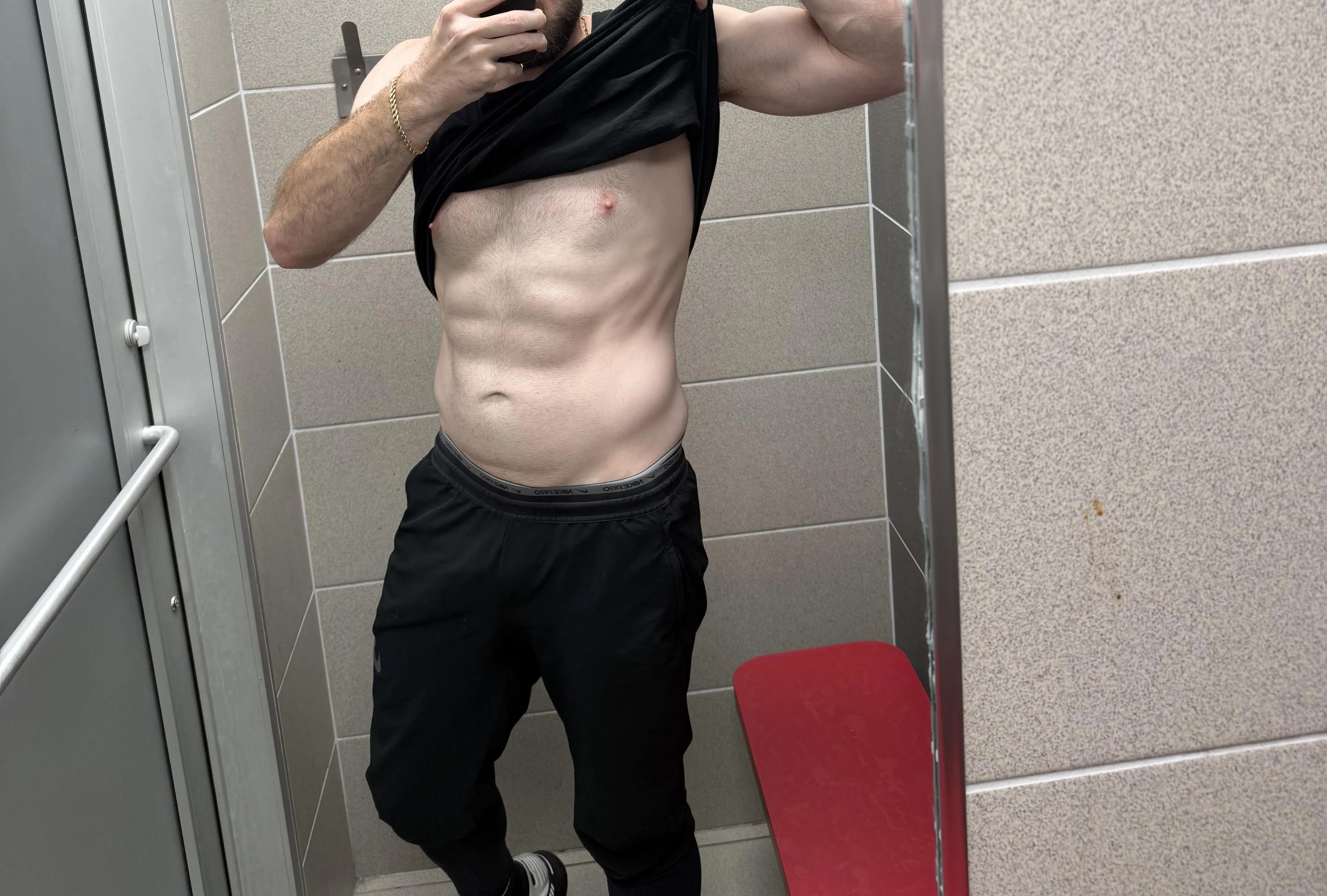 32 [m4f] tall fit professional trainer looking near downtown
