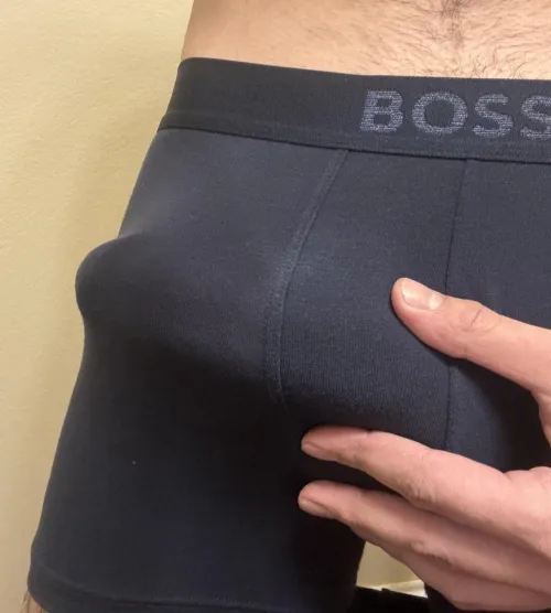 21 [M4F] i just wanna fuck a milf tbh