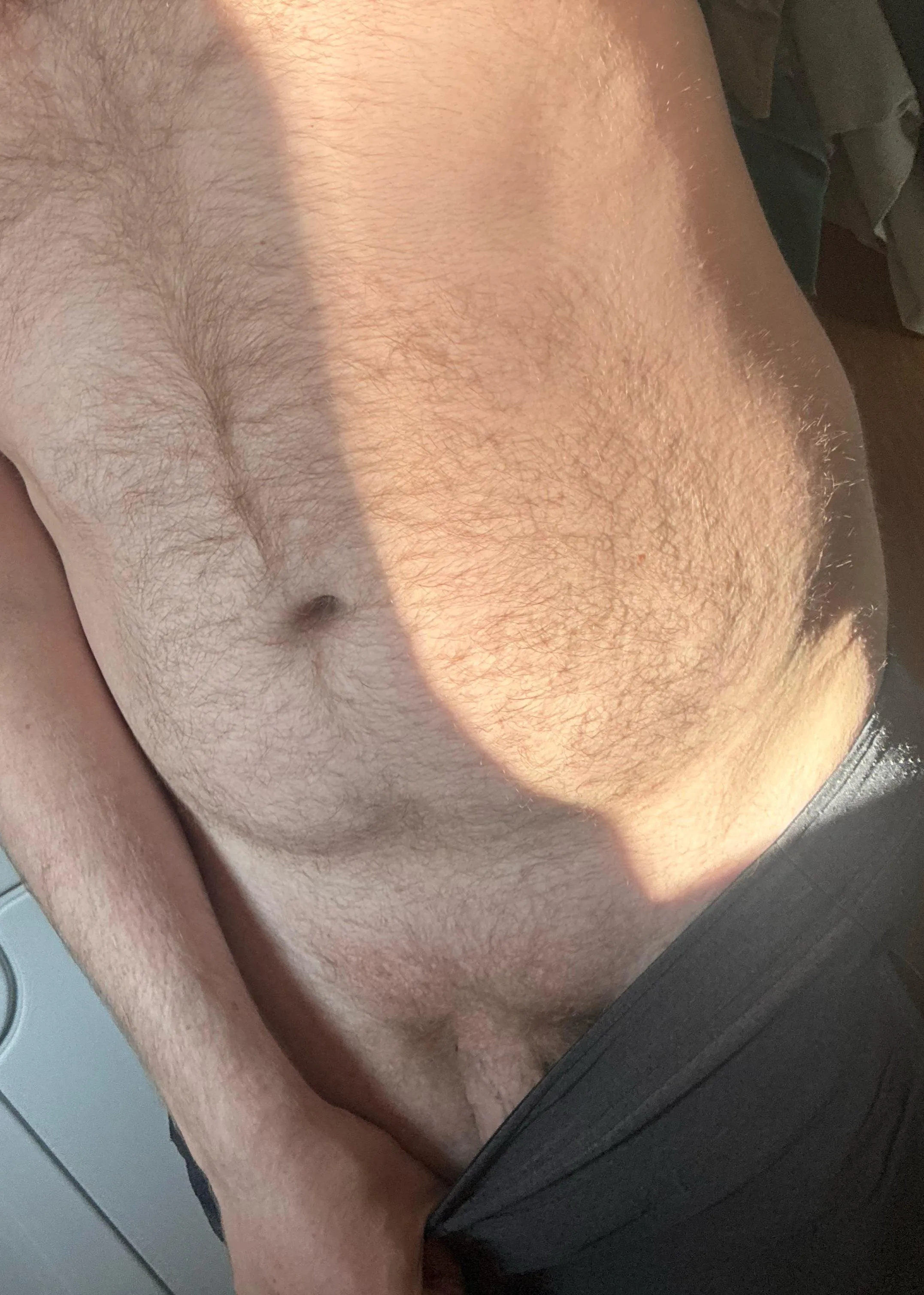 23M looking for clean shaved bottom