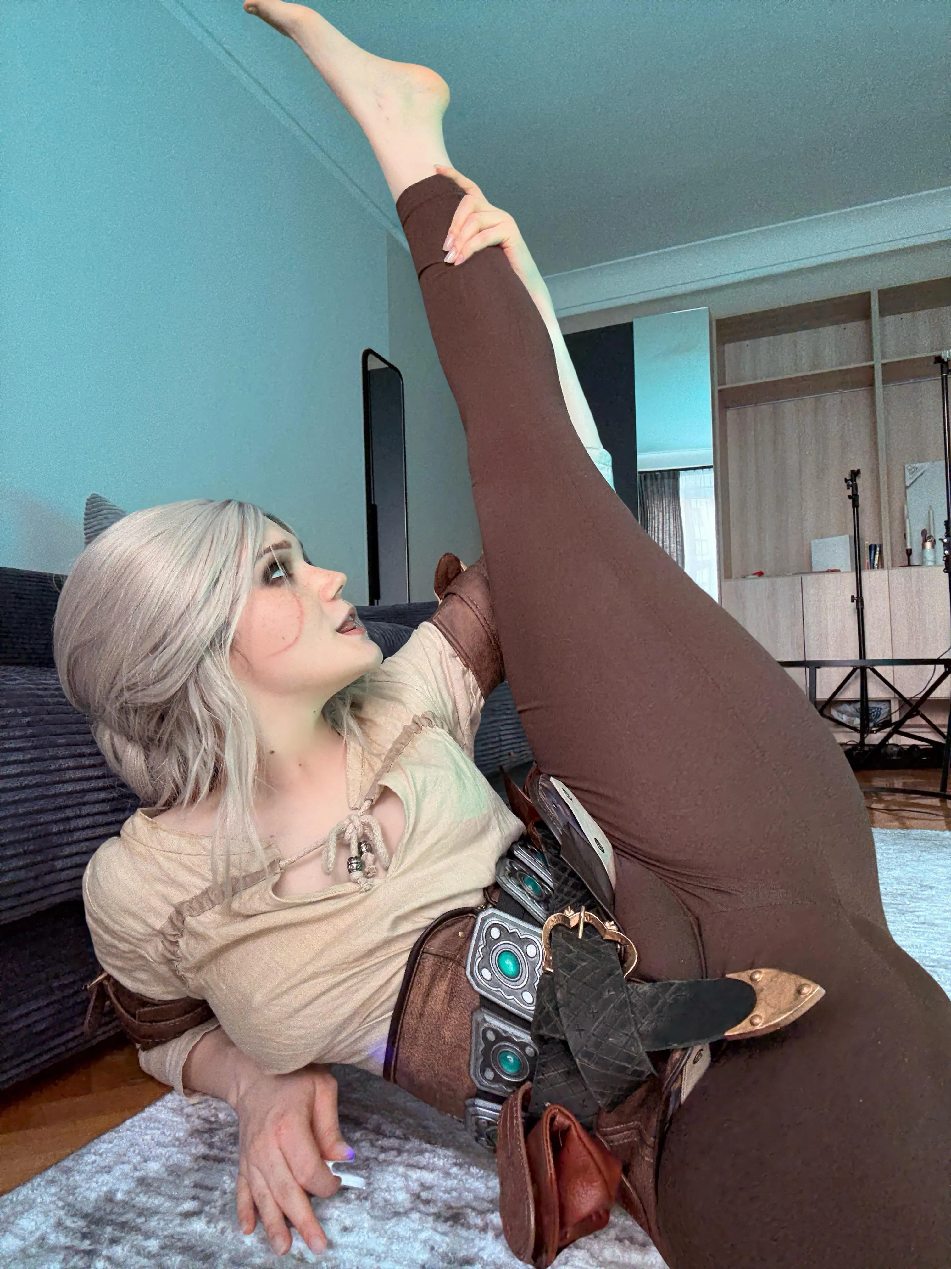 Ciri from The Witcher cosplay by Neyrodesu