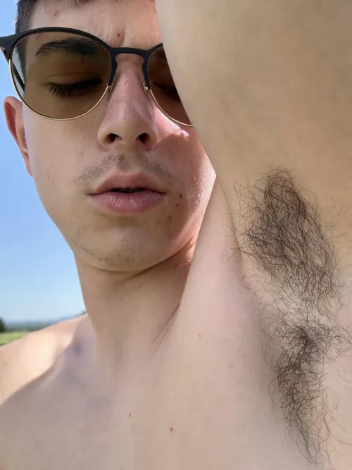 Hairy twink pits are always musky (19)