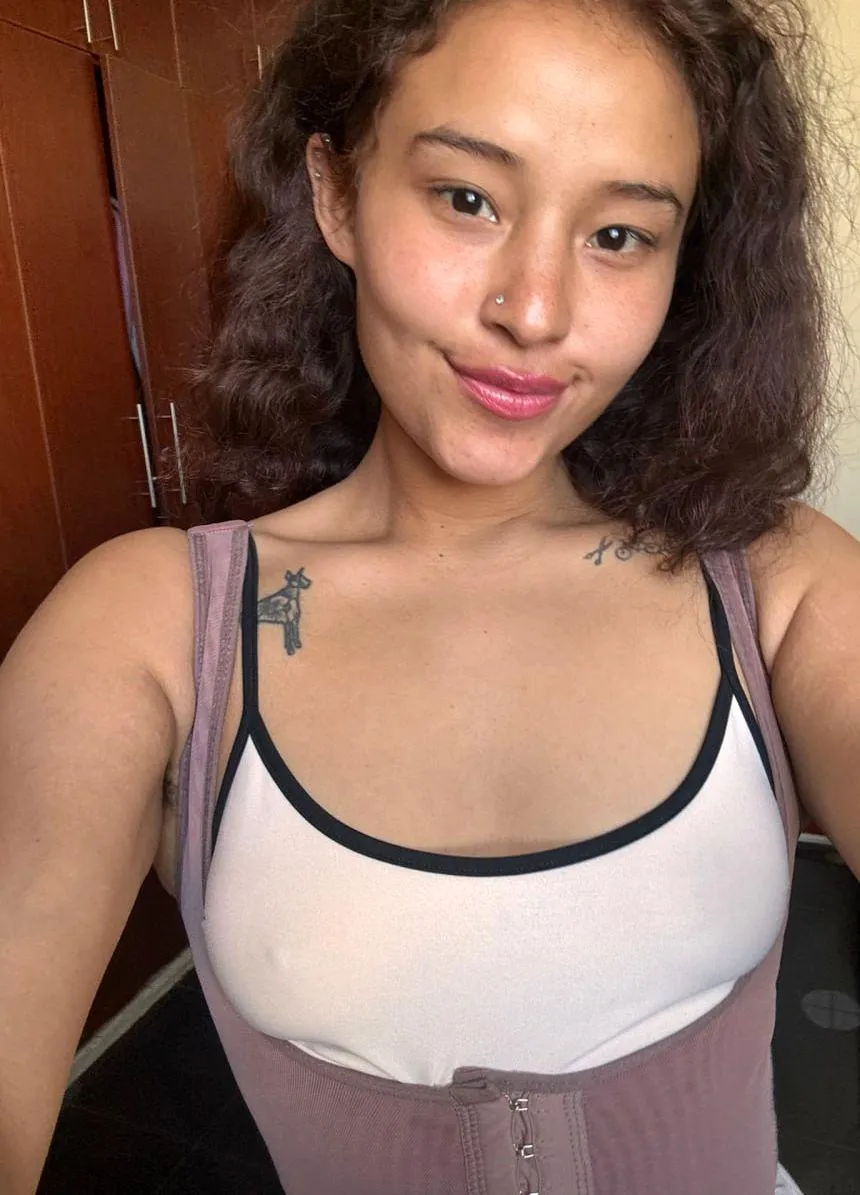 Loving this sexy look