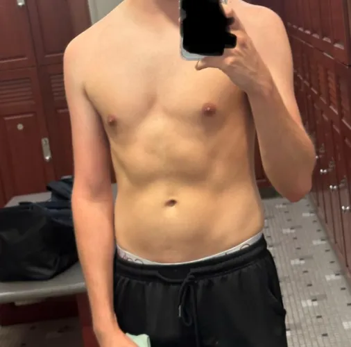 [M]4[MF] 22 bi vers college guy in Palm beach looking for couples to mess with