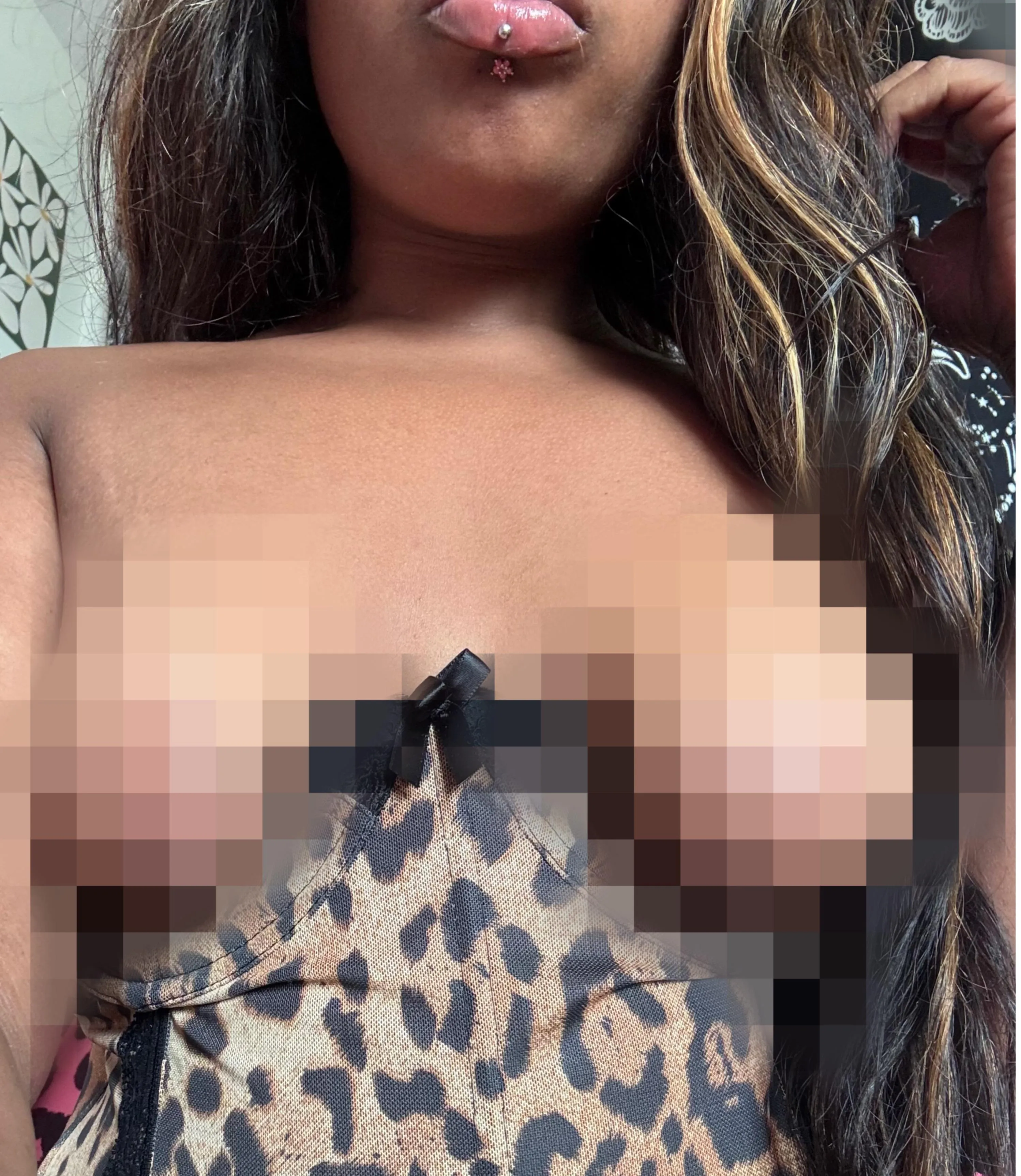 This view is for a real man only clit dick virgins like you have to imagine what boobs look like