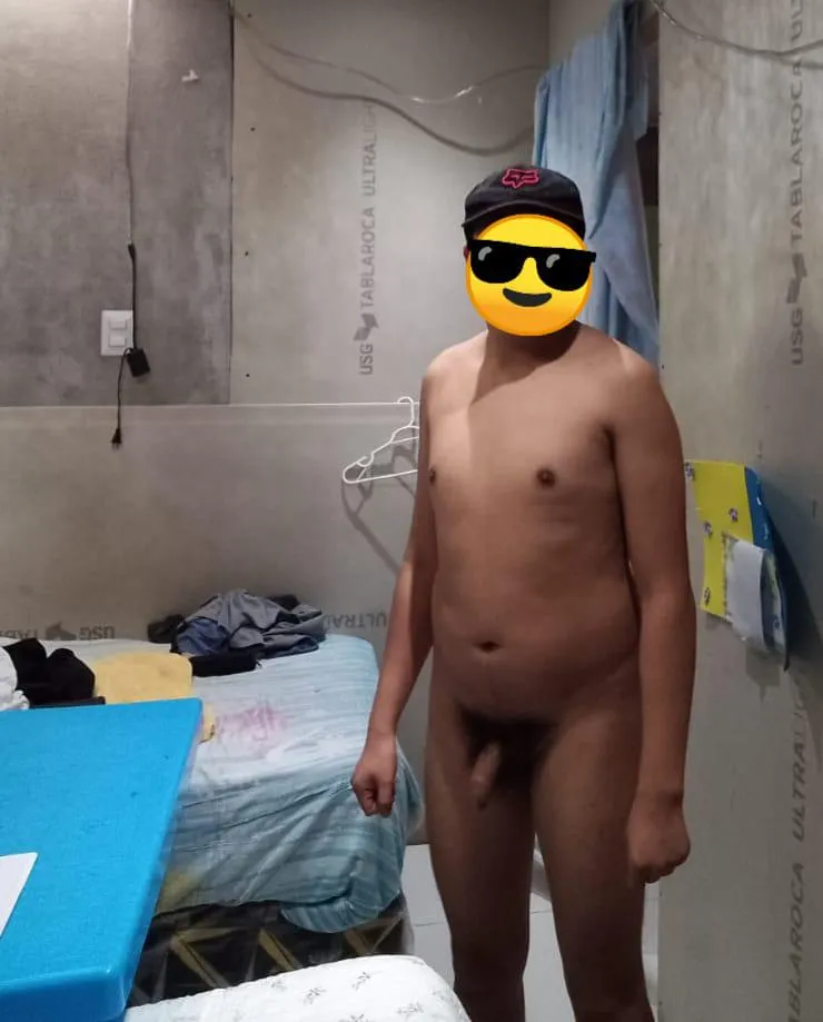 A naked moment before starting the task