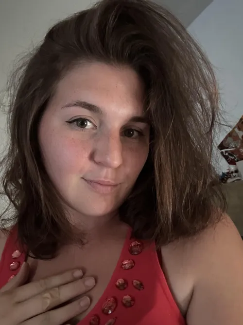 The brunette is ready to play with you