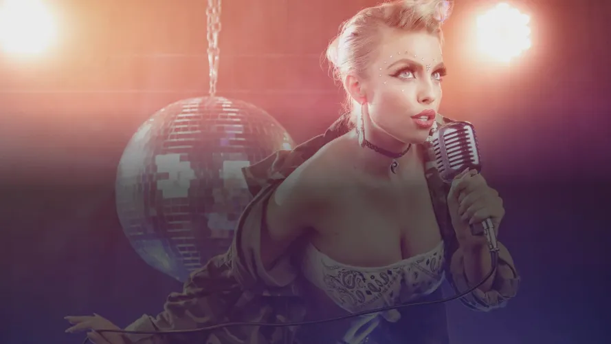 Wish she was holding something else...