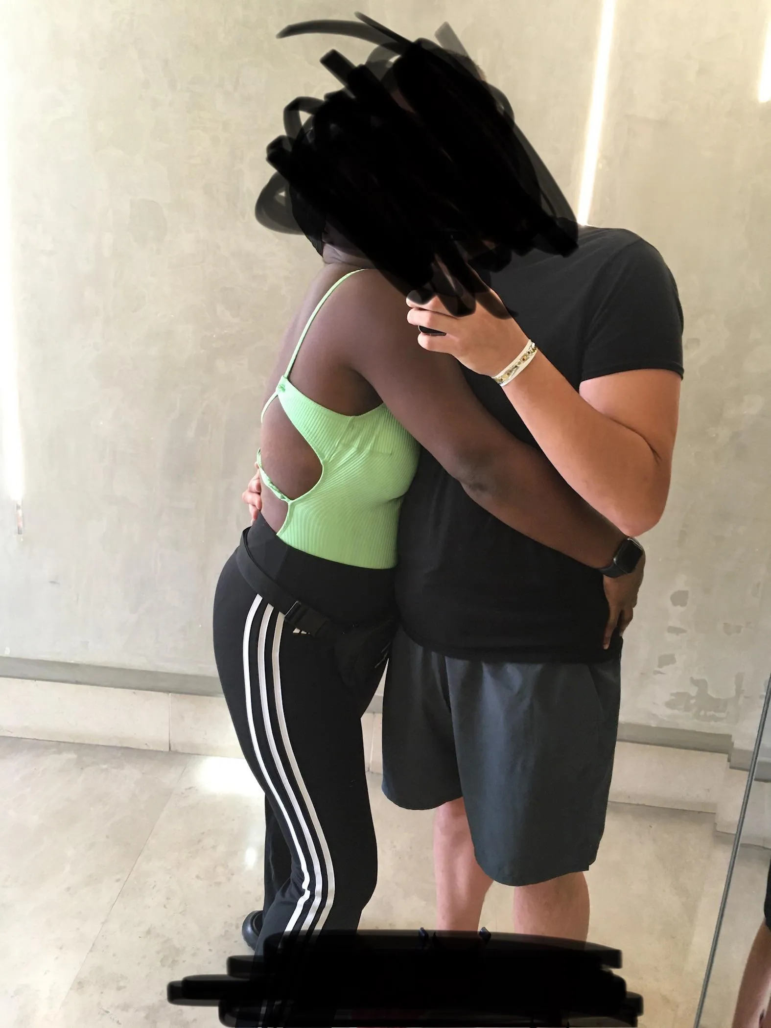 28/26 [mf4m] Enfield area. Looking for a big dick guy to stroke and watch me suck my husband’s cock for his birthday. No guys under 24. No cigarette smokers.