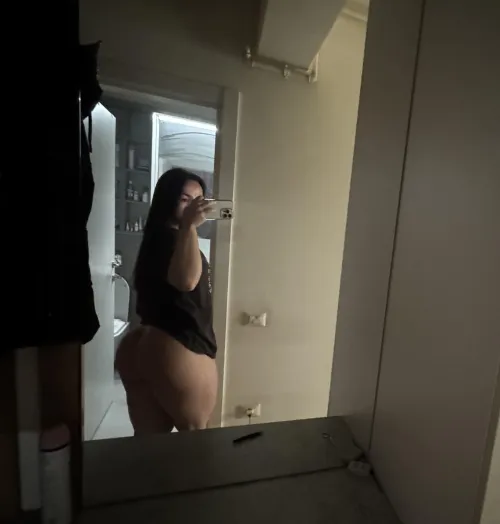 I hope u like a thick booty