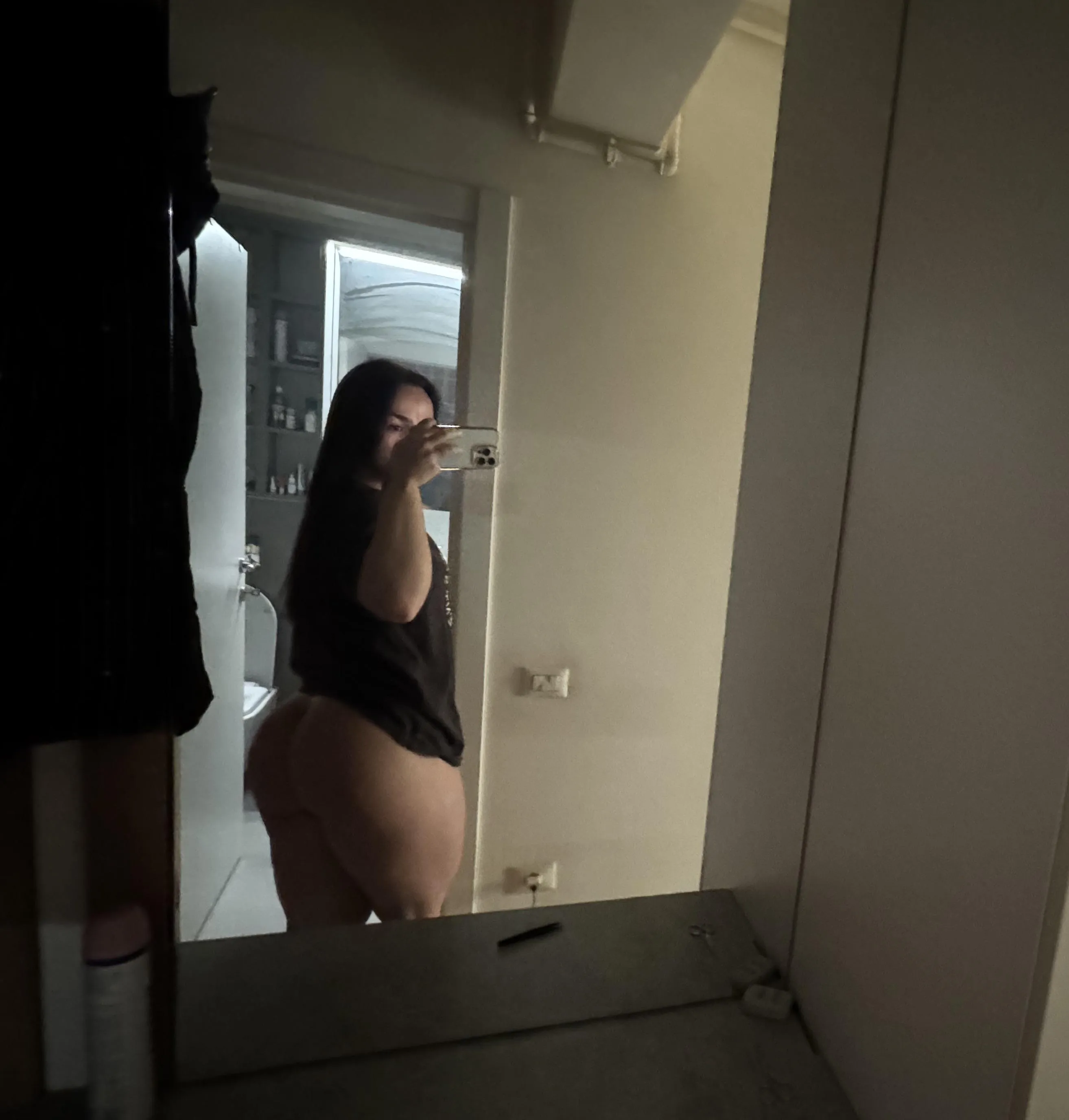 I hope u like a thick booty