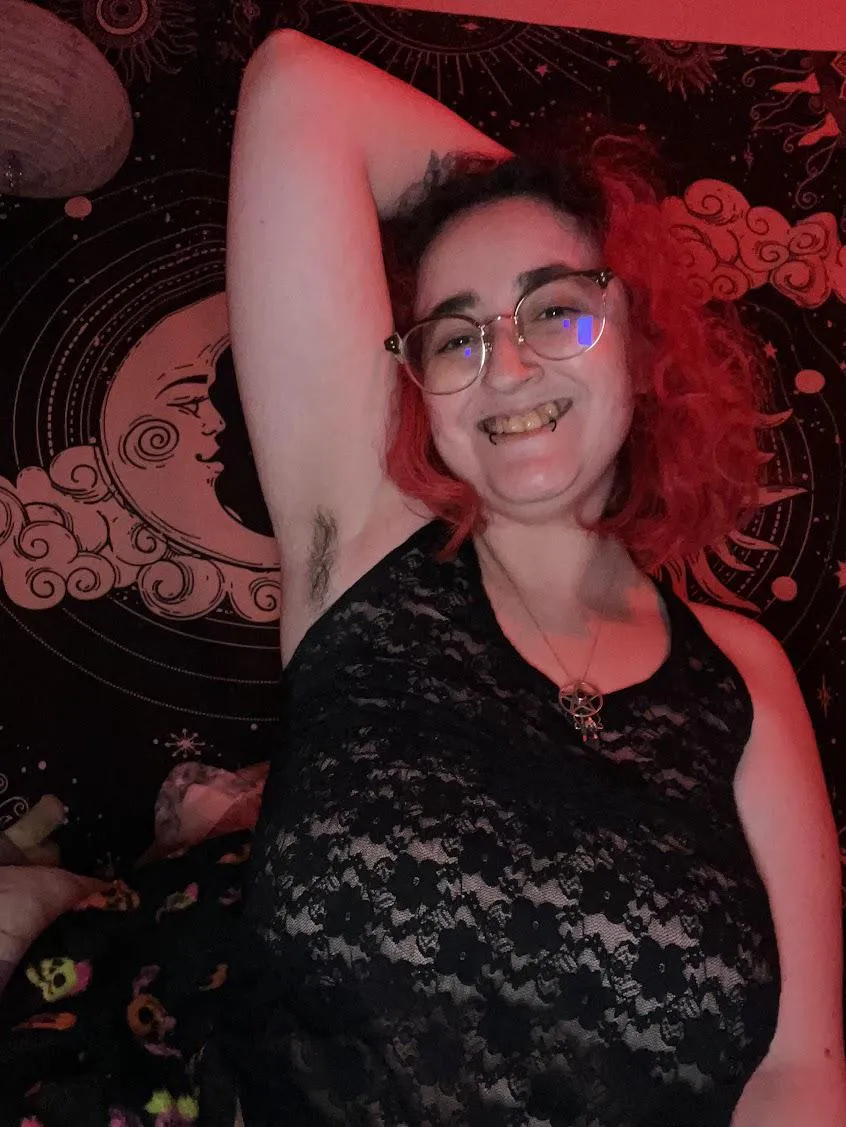 I'm not shaving this summer, enjoy my hairy arm pits!