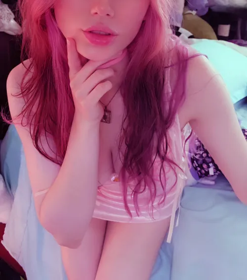 no need to look, I’m everything on the menu babe