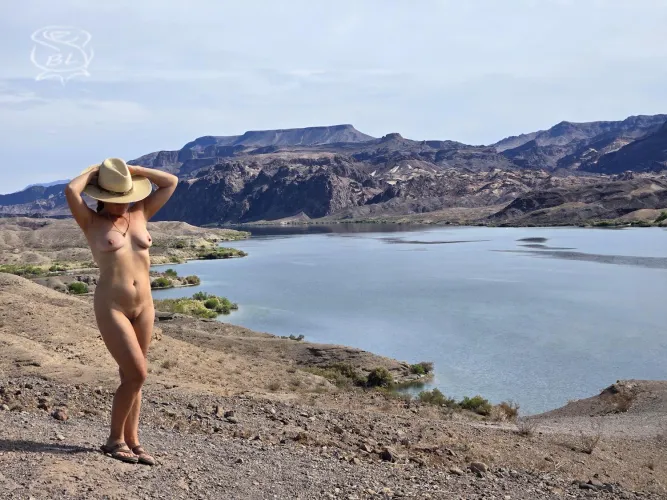 Scenic Blue Water Point