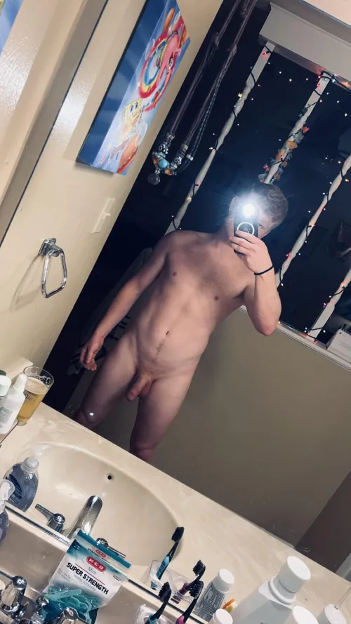 25M how’s everyone’s weekend, say hi! [m4mf]