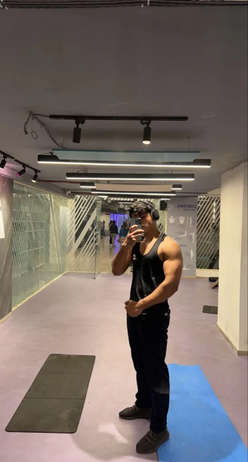 Couples? Who are fucking rn? Take me on ac, let me talk abusive to your girl👅💦