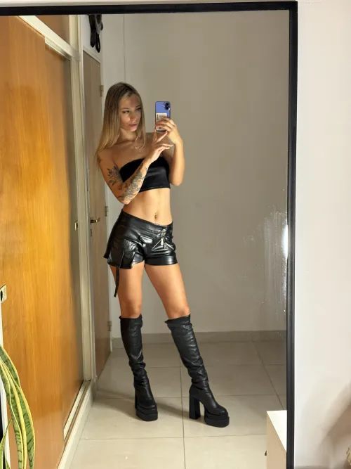 Do I look hot or just normal?