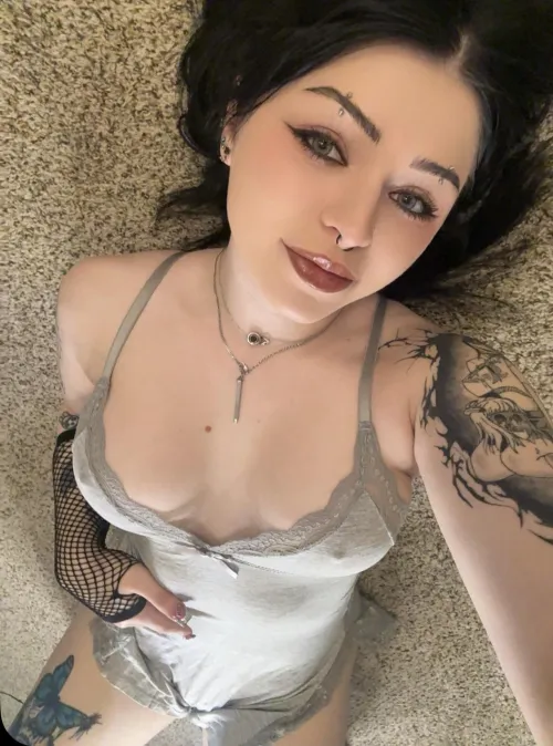 How’s my cleavage from up there