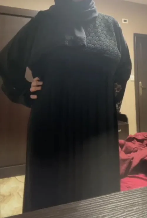 Looking to strip for who deserve 😈