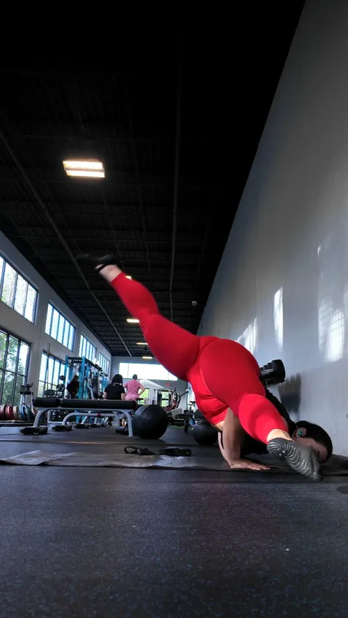 My first flying split (OC) ❤️🥺