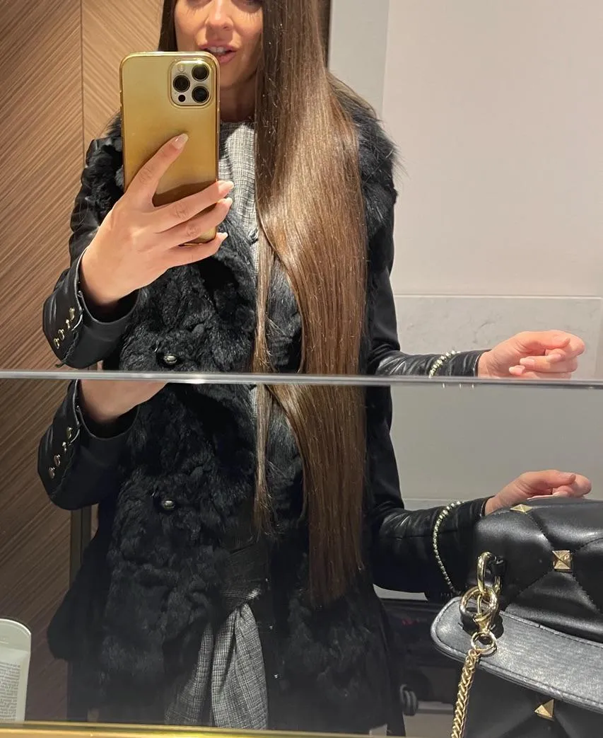 My First post here. Me and my shiny long natural hair. Never colored her.