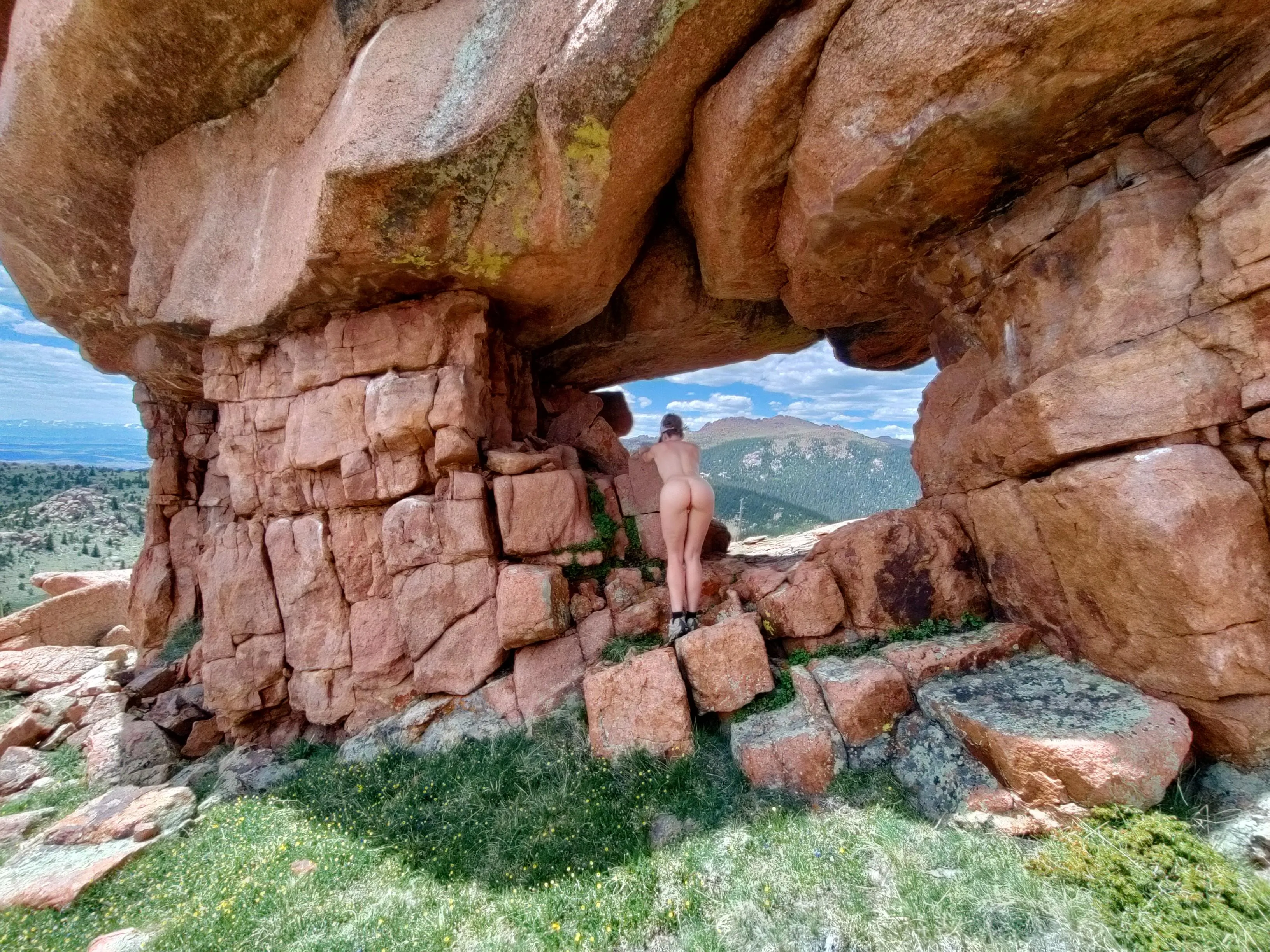 Nature and nude are two of my favorite things.