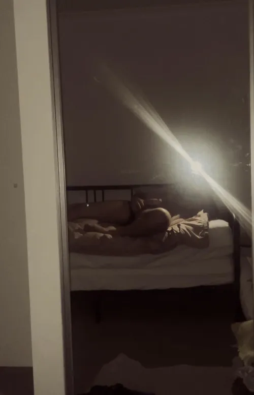 Need a replacement for [m]y hand to have some mirror fun