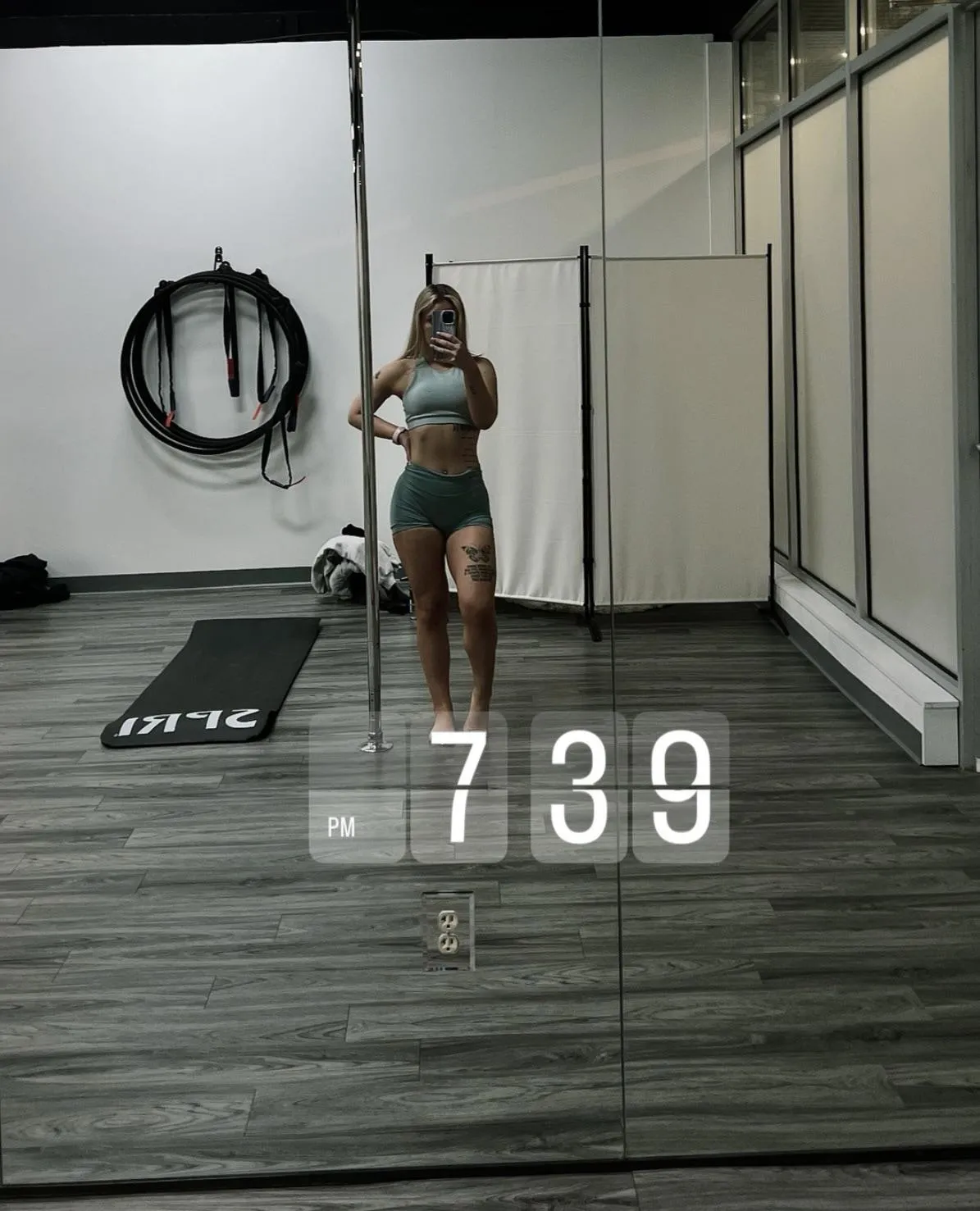 Quick pole workout