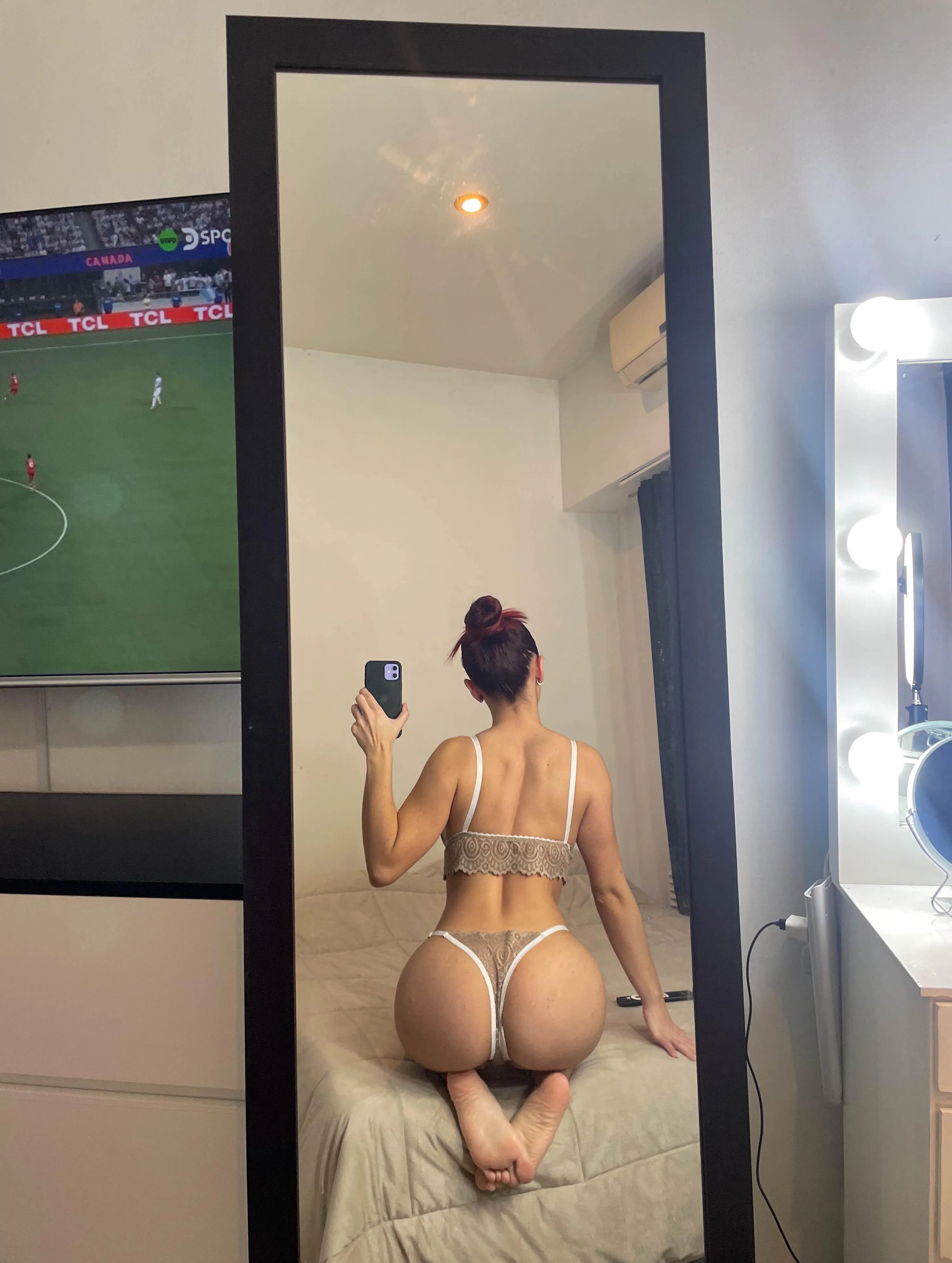 So... are you more of a licker or a sniffer, baby?