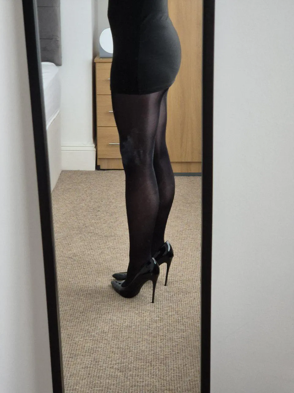 Stilettos are a girls best friend 👠