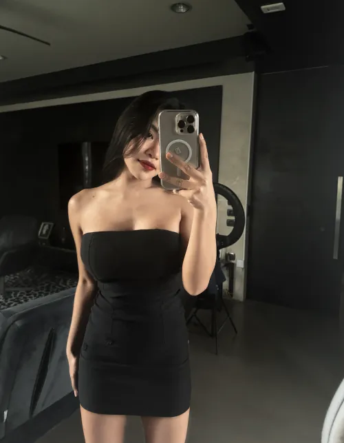 Took this mirror pic so you’d have something to overthink later